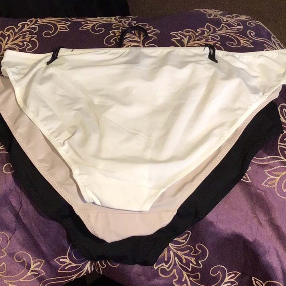 Intimates - Picture 3 of 4